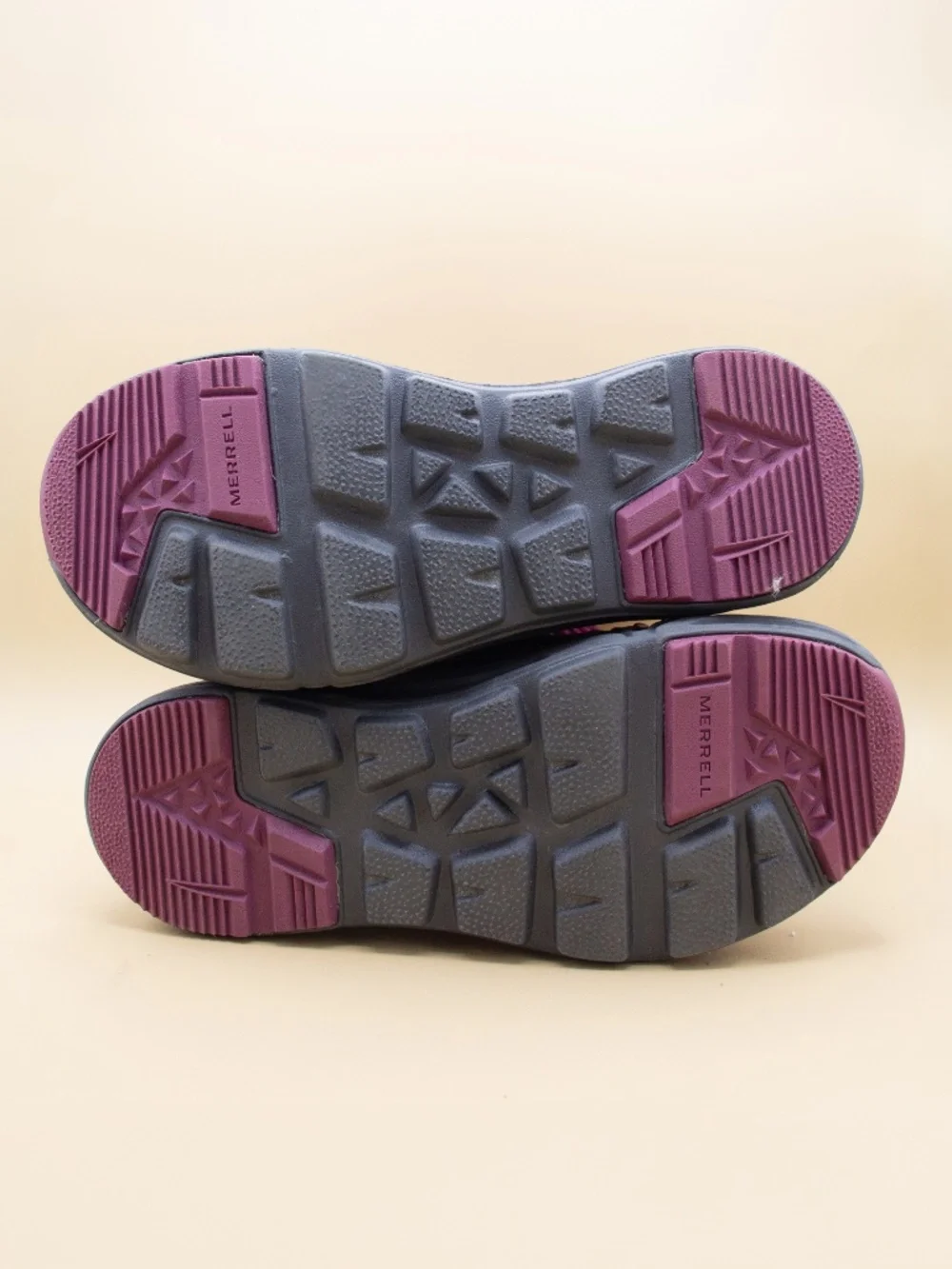 Merrell preowned snow
